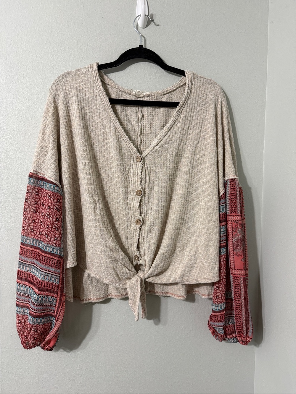 Hummingbird Oat Cream Waffle Button Front Top Patterned Sheer Flowy Sleeves M